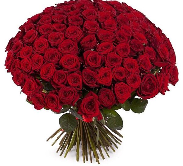 luxury-red-naomi-roses-bouquet-327224_1024x1024.jpg