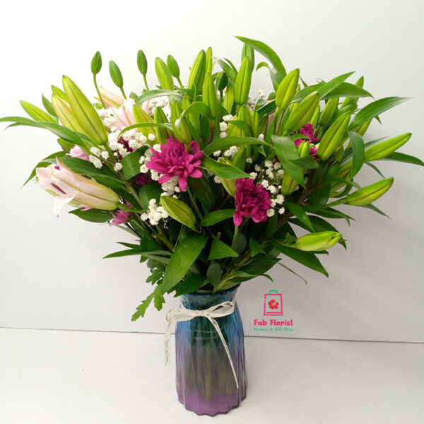 vase-lilies-bouquet-img